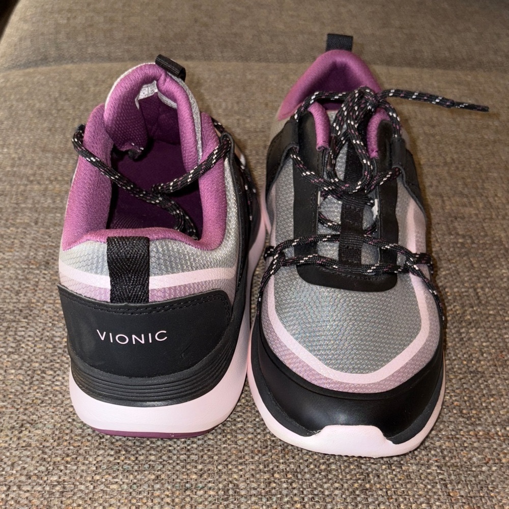 BNWOT No Box.. Vionic Austyn Sneakers Women's 8 - Picture 10 of 10